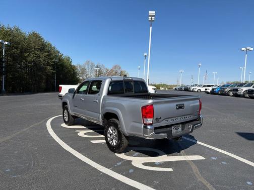 2017 Toyota Tacoma SR5