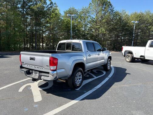 2017 Toyota Tacoma SR5