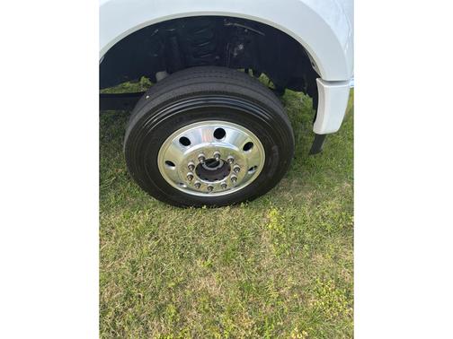 Oxford White 2022 Ford F-450 Lariat