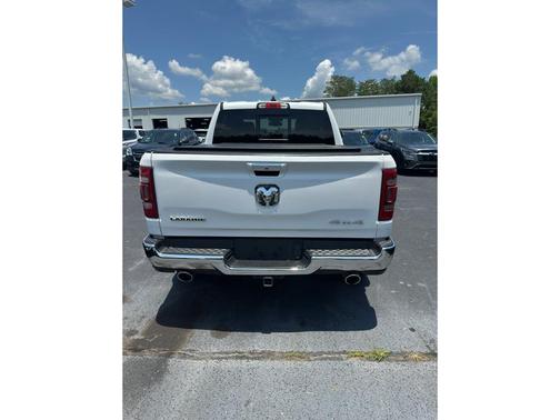 Ivory White Tri-Coat Pearlcoat 2019 RAM 1500 Laramie