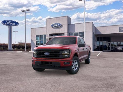 Ruby Red Metallic Tinted Clearcoat 2026 Ford F-150 XLT