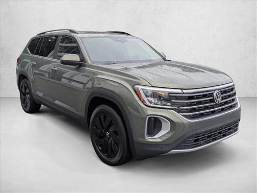 avocado green pearl 2026 Volkswagen Atlas 2.0T SE w/Technology