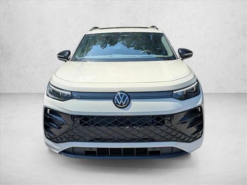 sandstone 2026 Volkswagen Tiguan 2.0T SE R-Line Black