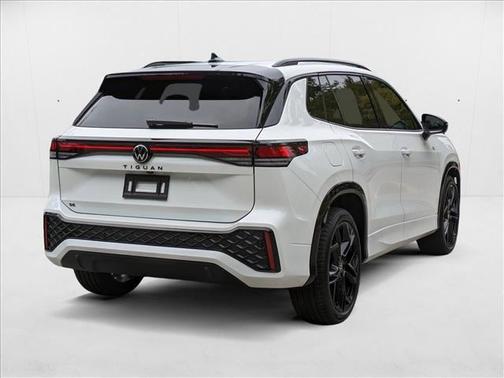 2025 Volkswagen Tiguan 2.0T SE R-Line Black