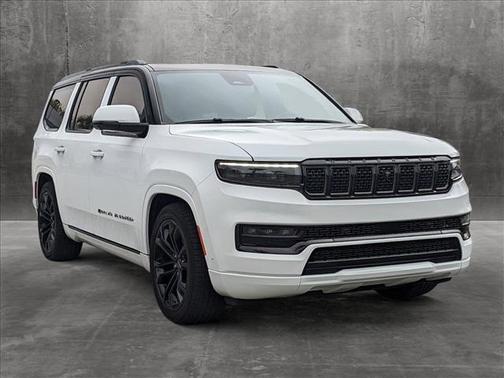 Photo 3 of 29 of 2022 Jeep Grand Wagoneer Series II