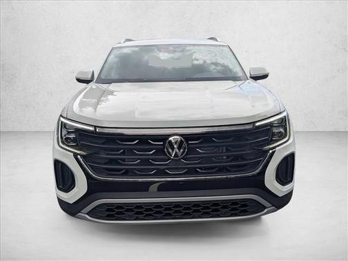 opal white pearl 2026 Volkswagen Atlas Cross Sport 2.0T SE w/Technology