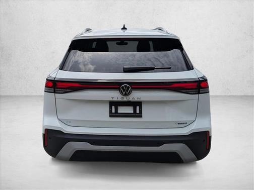 Pure White 2026 Volkswagen Tiguan 2.0T SE 4MOTION