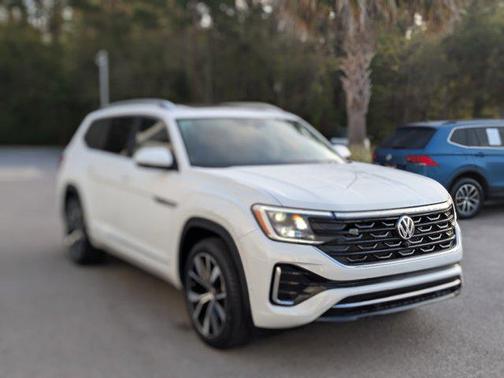 opal white pearl 2026 Volkswagen Atlas 2.0T SEL Premium R-Line 4MOTION