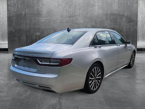 2018 Lincoln Continental Select