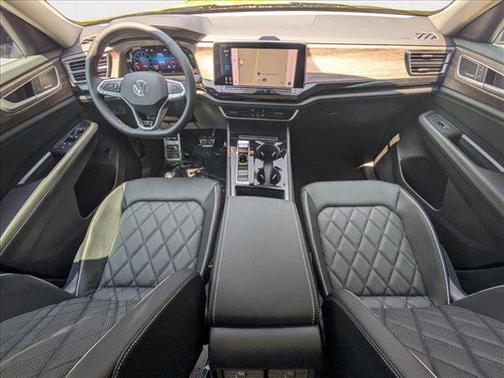 2025 Volkswagen Atlas 2.0T SEL Premium R-Line 4MOTION