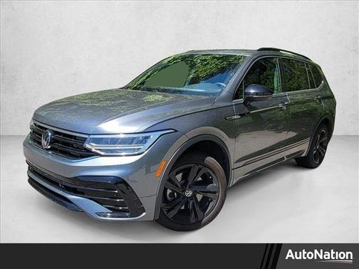 Platinum Gray Metallic 2024 Volkswagen Tiguan 2.0T SE R-Line Black 4MOTION