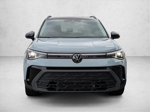 Monument Gray w/Deep Black Roof 2026 Volkswagen Taos SE Black