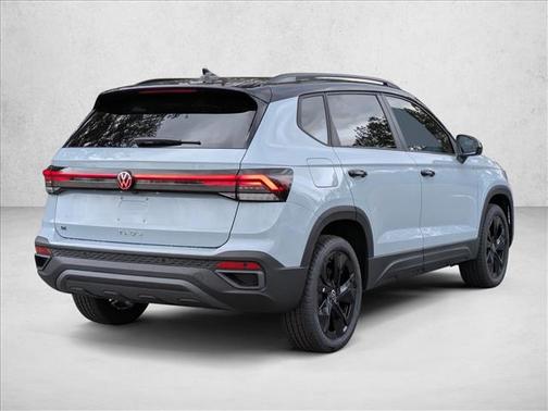 Monument Gray w/Deep Black Roof 2026 Volkswagen Taos SE Black