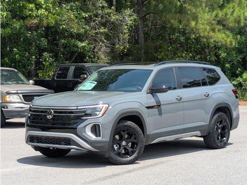 2025 Volkswagen Atlas 2.0T Peak Edition