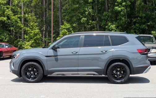 2025 Volkswagen Atlas 2.0T Peak Edition
