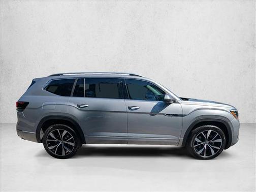 Silver Mist Metallic 2026 Volkswagen Atlas 2.0T SEL Premium R-Line 4MOTION