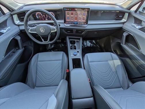Pure White 2026 Volkswagen Tiguan 2.0T SE 4MOTION