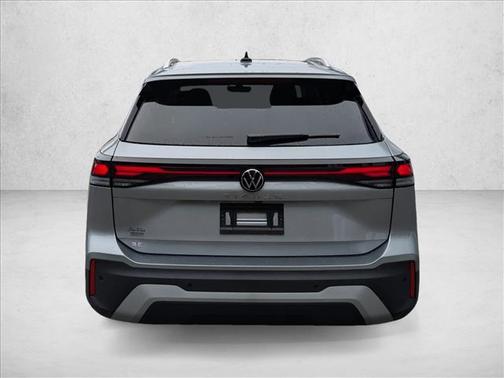 pyrite silver metallic 2026 Volkswagen Tiguan 2.0T SE
