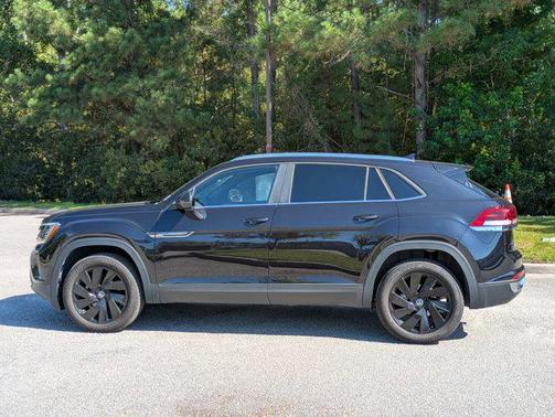 2024 Volkswagen Atlas Cross Sport 2.0T SE w/Technology 4MOTION