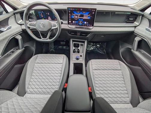Pyrite Silver Metallic 2025 Volkswagen Tiguan 2.0T S