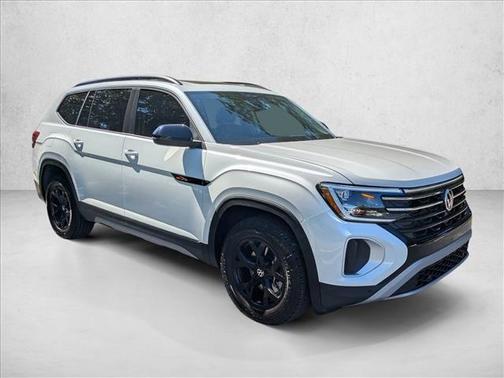 opal white pearl 2026 Volkswagen Atlas Peak Edition