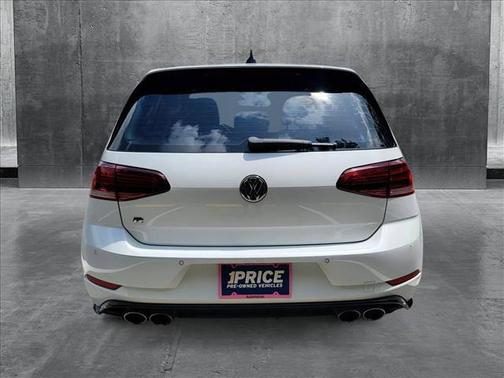2019 Volkswagen Golf R 2.0T DSG