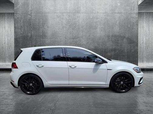 2019 Volkswagen Golf R 2.0T DSG