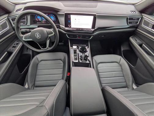 opal white pearl 2026 Volkswagen Atlas Cross Sport 2.0T SEL