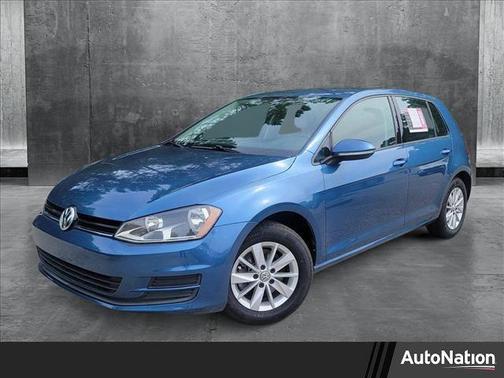 2017 Volkswagen Golf TSI S 4-Door