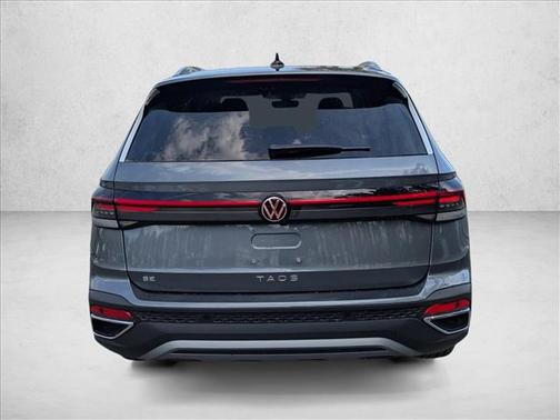 Platinum Gray Metallic 2026 Volkswagen Taos SE