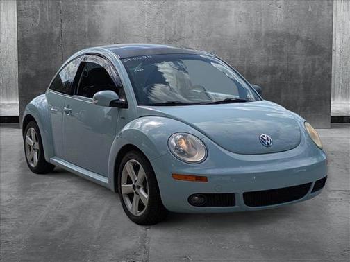 2010 Volkswagen New Beetle 2.5L