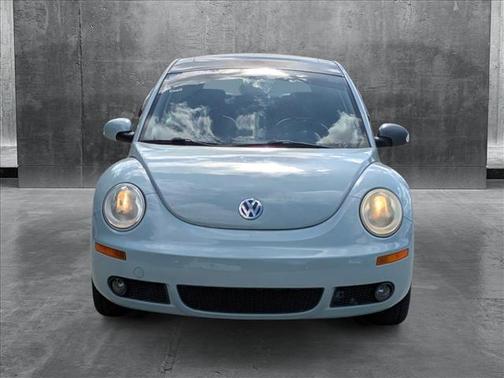 2010 Volkswagen New Beetle 2.5L