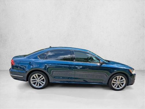 2019 Volkswagen Passat 2.0T Wolfsburg Edition