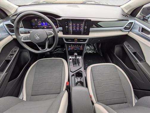 Platinum Gray Metallic 2026 Volkswagen Taos SE