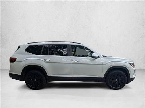 opal white pearl 2026 Volkswagen Atlas 2.0T SE w/Technology