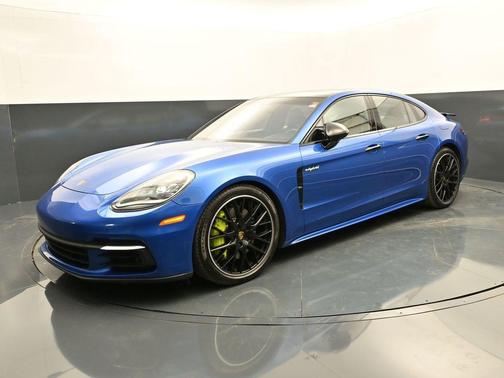 2019 Porsche Panamera 4