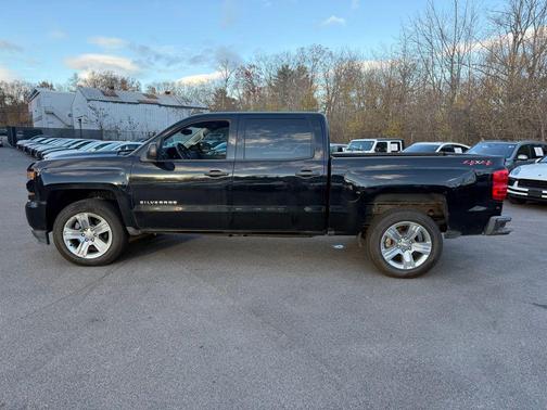 2018 Chevrolet Silverado 1500 Custom
