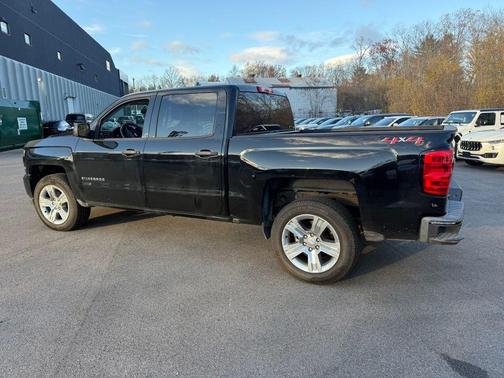 2018 Chevrolet Silverado 1500 Custom