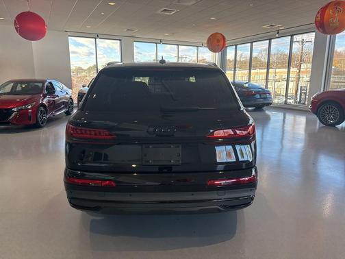 2023 Audi Q7 55 Prestige