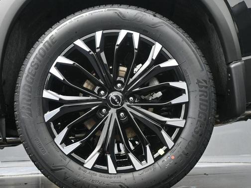 Super Black 2026 Nissan Rogue Dark Armor