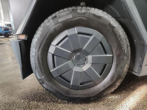 2024 Tesla Cybertruck All-Wheel Drive