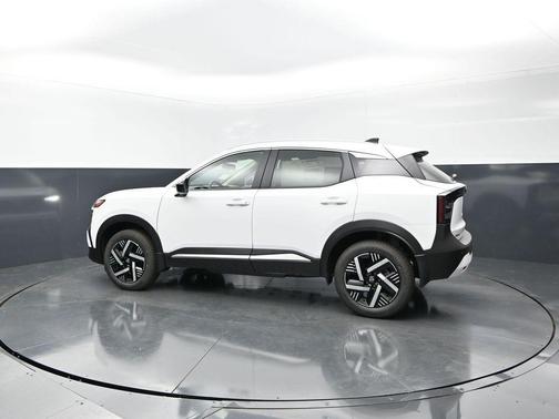 Fresh Powder 2026 Nissan Kicks SV
