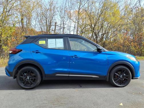 2024 Nissan Kicks SR