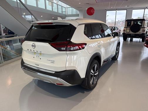 2022 Nissan Rogue Platinum