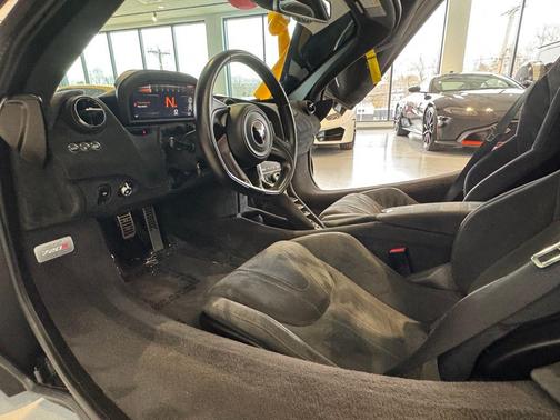 2019 McLaren 720S Base