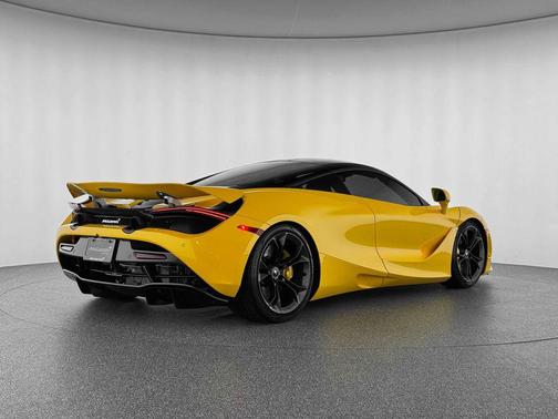 2019 McLaren 720S Base