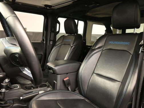 Black Clearcoat 2022 Jeep Wrangler Unlimited 4xe Rubicon