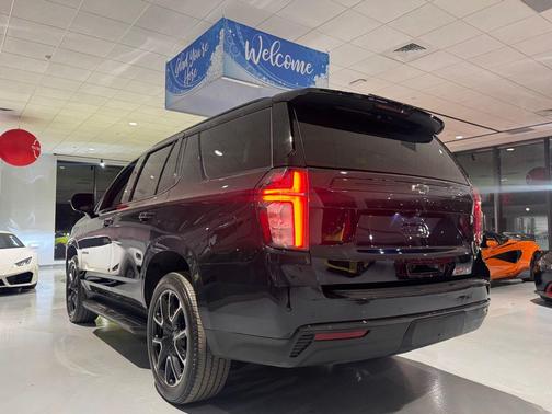 2023 Chevrolet Tahoe 4WD RST