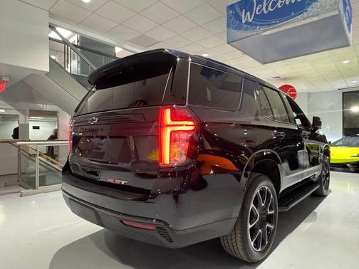 2023 Chevrolet Tahoe 4WD RST