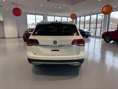 2018 Volkswagen Atlas 3.6L Launch Edition